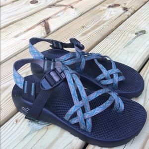 Women’s size 8 Blue & Gray ZigZag Chacos